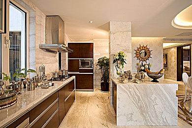 《星刃》特别发售活动 和人气拉拉队员李多慧见面